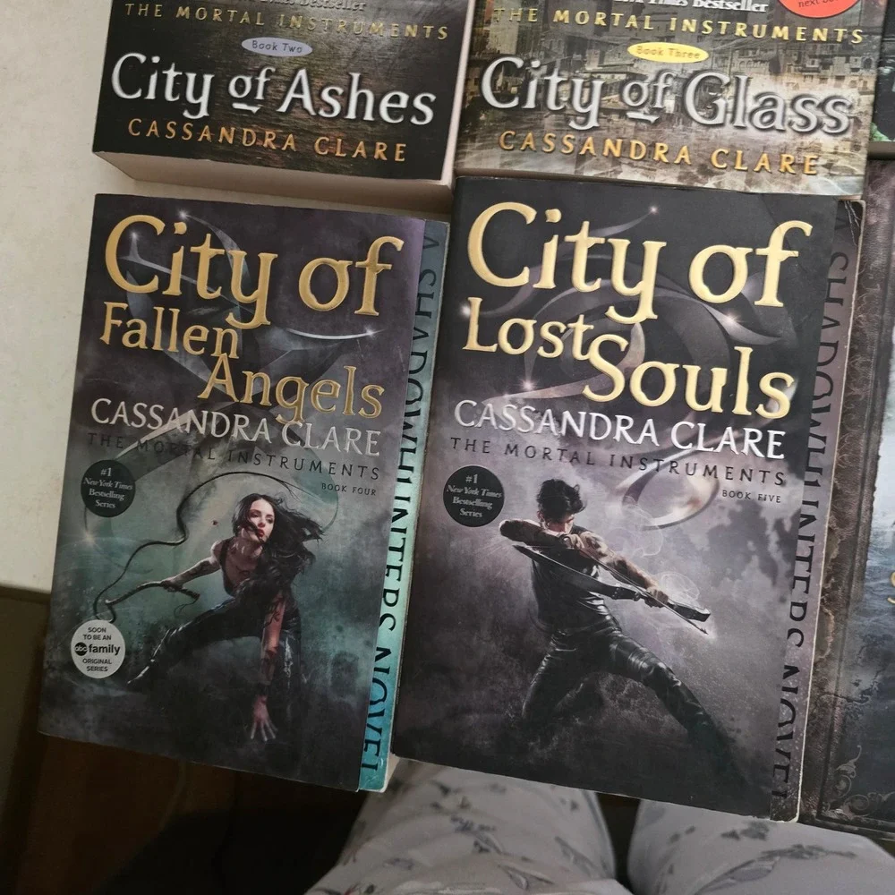 Cassandra Clare‎ Mortal Instruments 1-5 & Shadowhunters Codex Book Lot Bundle